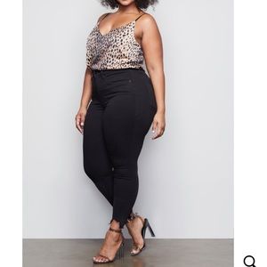 Good American Good Waist Crop Chewed Hem